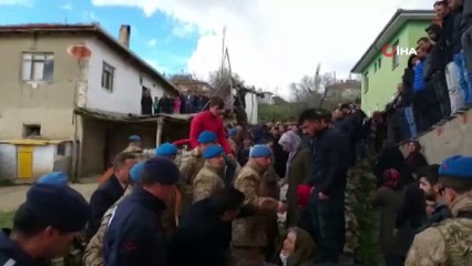 CHP Lideri Kılıçdaroğlu’na şehit cenazesinde saldırı
