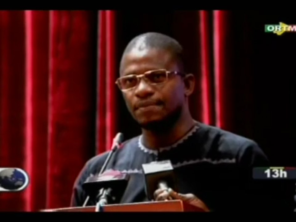 ORTM/Les femmes de la plate-forme pour la paix et la cohésion sociale au Mali sensibilisent les femmes sur leurs rôles dans la recherche de la paix