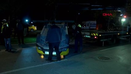 Beyoğlu'nda Taksi İki Araca Çarptıktan Sonra Takla Attı