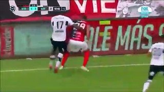 Jan Hurtado with amazing skill during Newell's Old Boys and Gimnasia!