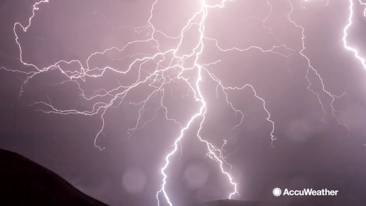 How lightning can strike the same place twice