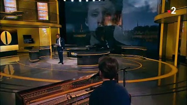 Dans 20h30 le Dimanche, sur France 2, un moment fort avec le chanteur Tim Dup qui a rendu hommage à Notre Dame de Paris
