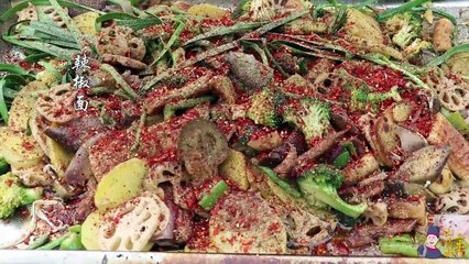 户外秘制一大盘铁板烧，满满都是读书的记忆（Outdoor secrets, a large plate of teppanyaki, full of memories of reading）