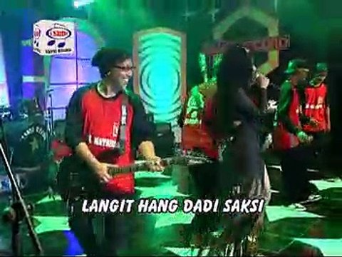 Kiki Anggun - Edan Turun [Official Music Video]