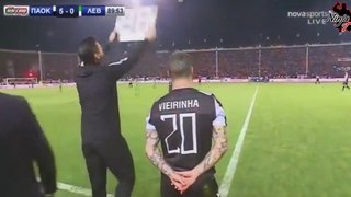 PAOK's captain Vierinha being subbed in at the 89th minute of their title winning match despite having an injury
