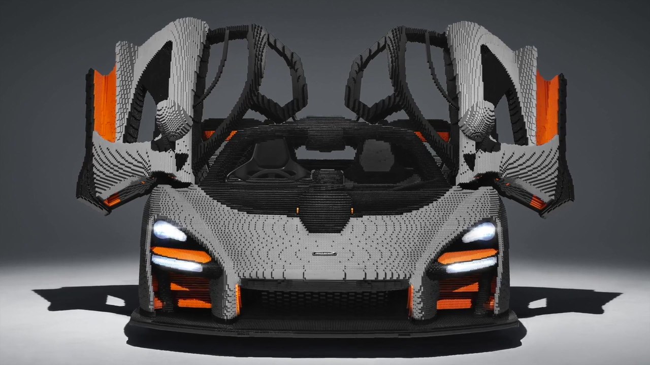 أول مجسم لسيارة ماكلارينSenna LEGO مصنوع من حوالي نصف مليون قطعة LEGO
