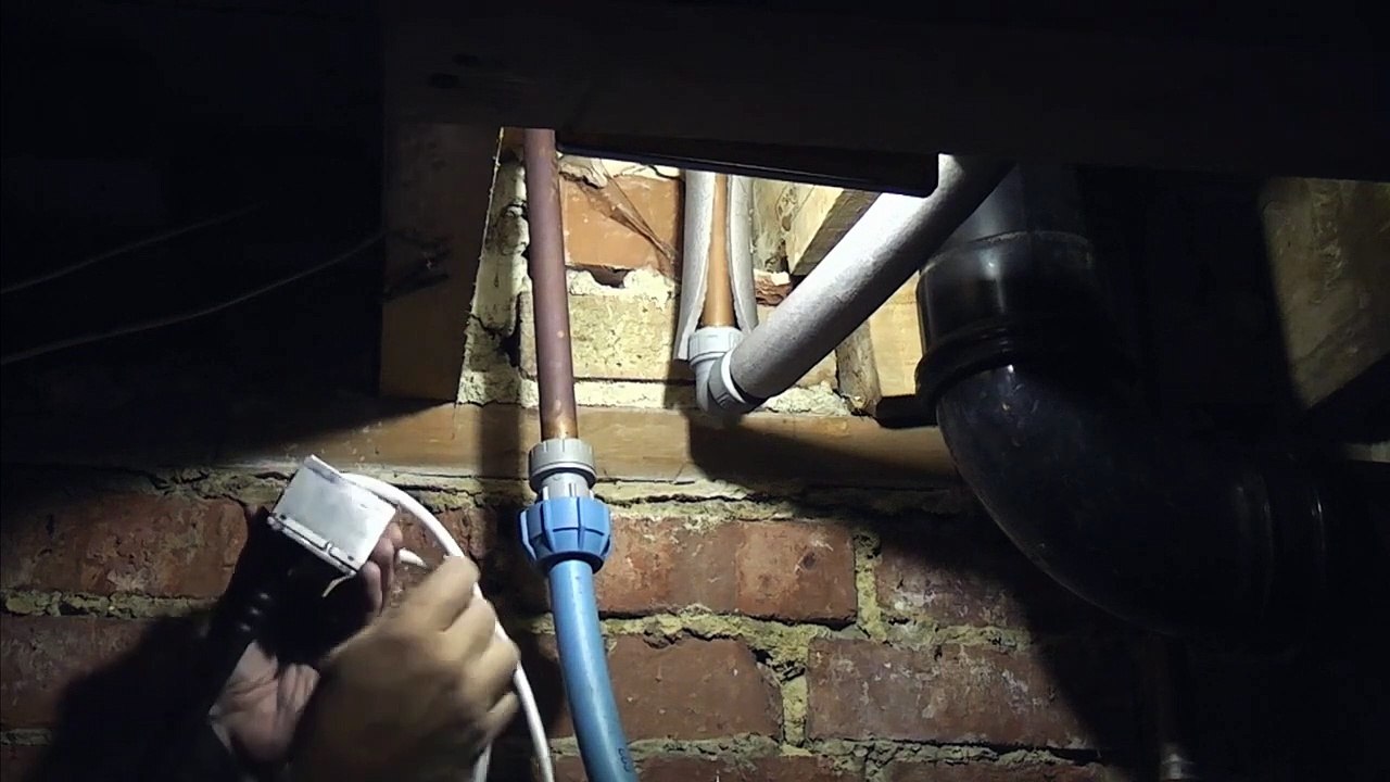 Replacing a Stopcock - Freeze Master Ltd [720p]