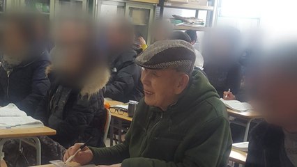 '치매 아내 위해' 전국 최고령 요양보호사 합격 / YTN