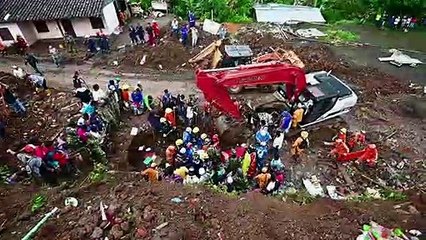 Deslizamento mata 17 e deixa 13 desaparecidos na Colômbia