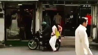 deepika padukone seen in schoolgirl avatar in leaked video from chhapaak sets