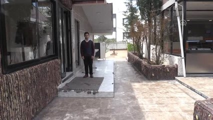 Down Sendromlu Genç Müşterilerin Göz Bebeği Oldu