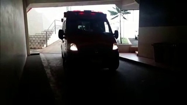 Duas pessoas são atendidas pelo Siate após colisão entre carros na BR-163