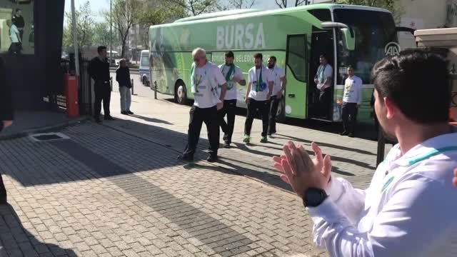 Şampiyon Voleybolcular Coşkuyla Karşılandı