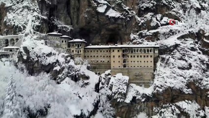 Sümela Manastırı'ndan Hayran Bırakan Kış Manzarası