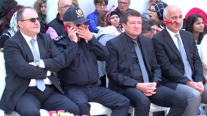 İzmir Tedavi Gören Çocuklar 23 Nisan'ı Hastane Bahçesindeki Şenlikle Kutladı