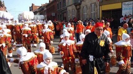 La cavalcade de Jemappes a battu son plein.Video Eric Ghislain