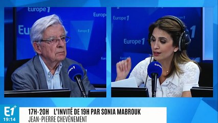 Jean-Pierre Chevènement dénonce les violences dont sont victimes les policiers : "Ce n'est pas digne d'une démocratie"