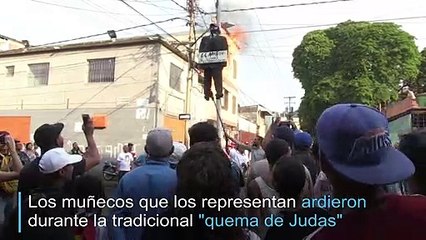 Guaidó, Maduro y "el apagón", los Judas en tradicional quema en Venezuela
