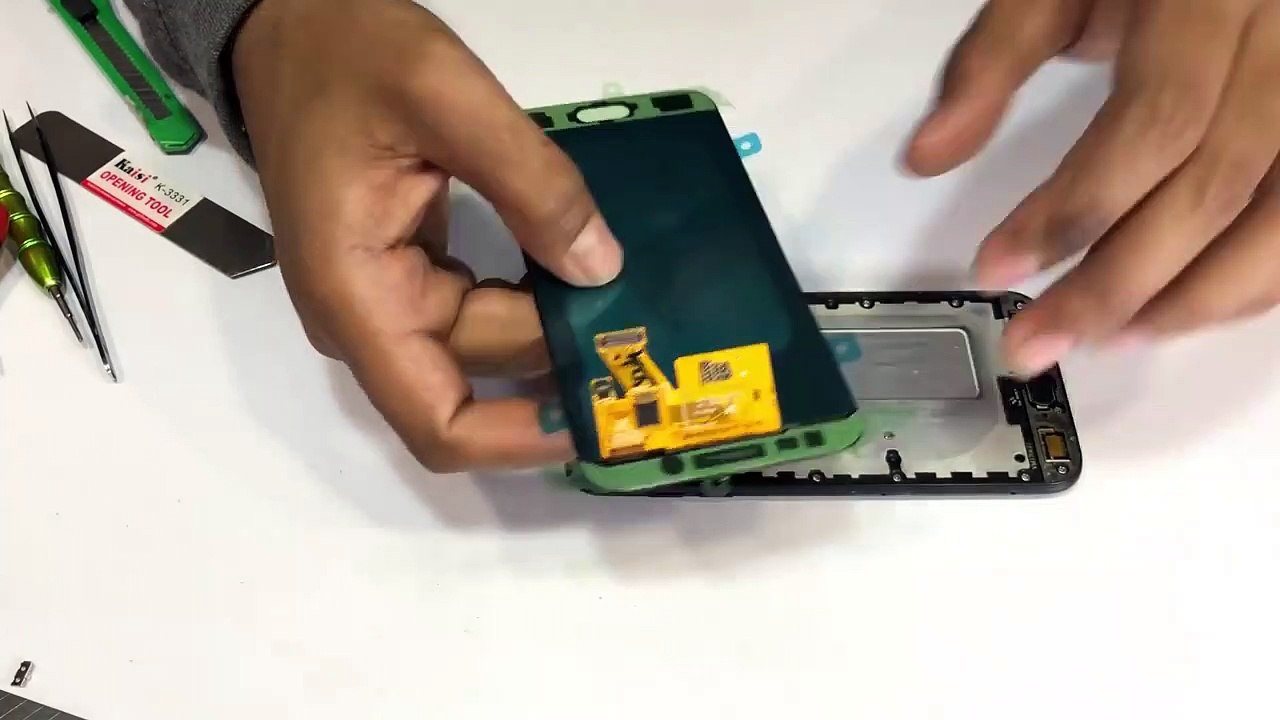 How to change Samsung Touch Screen LCD And Glass.