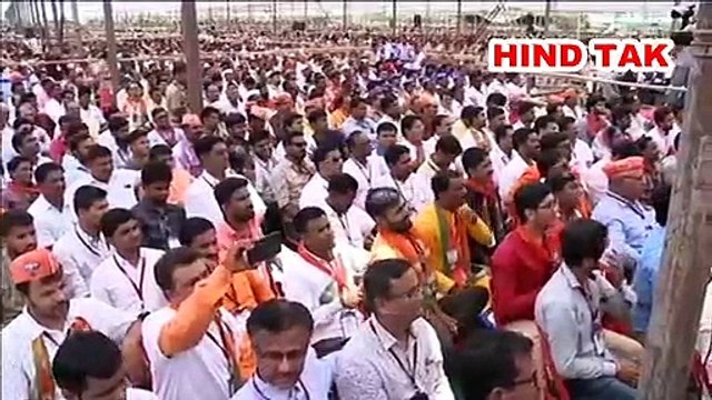 every terrorist knows that if they bomb in any parts of the country, then this is Modi, he search them punish. #PMNarendraModi #Maharastra #Indian