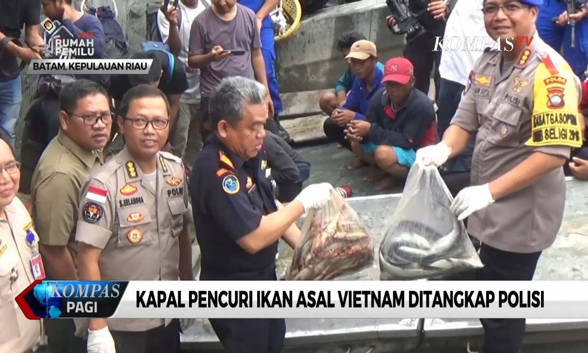 Kapal Pencuri Ikan Asal Vietnam Ditangkap, 1 Ton Ikan dan Cumi-Cumi Disita