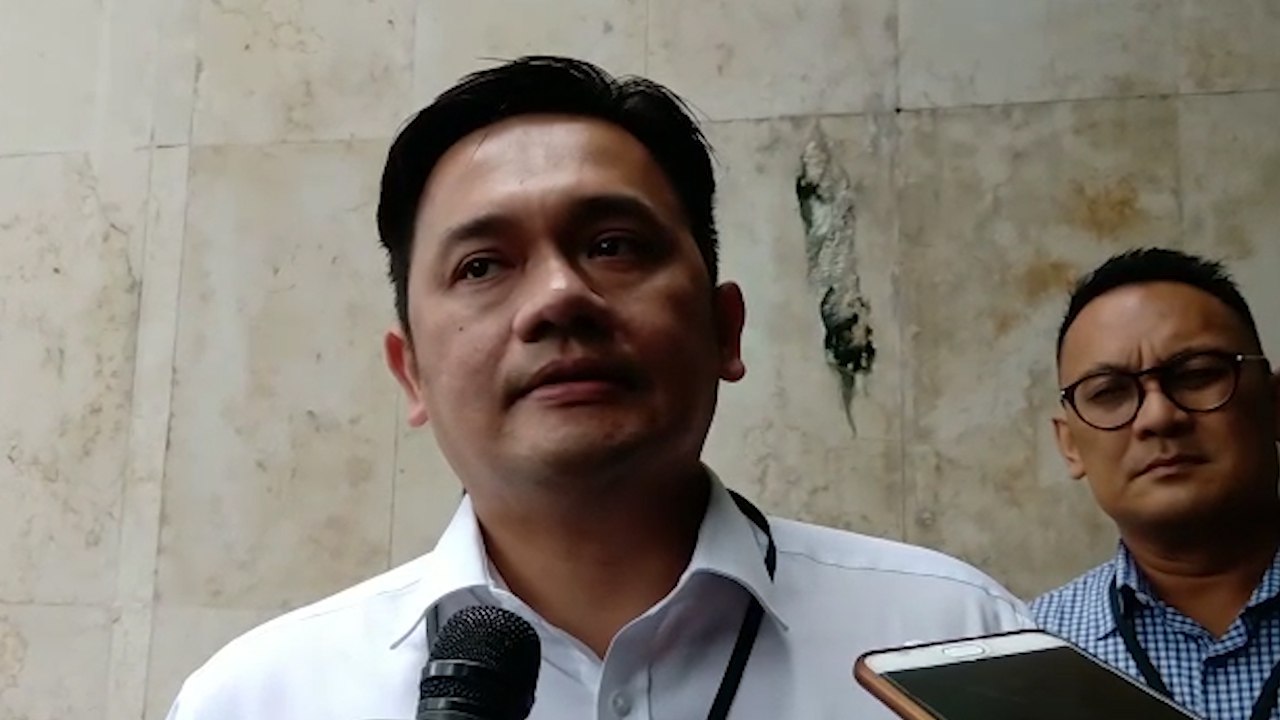 Datangi Polda Metro, Farhat Abbas Minta Sandiaga Uno Diperiksa