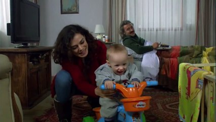 El Pañuelo Rojo ( Al Yazmalım ) - Capítulo 53 - HD - En español