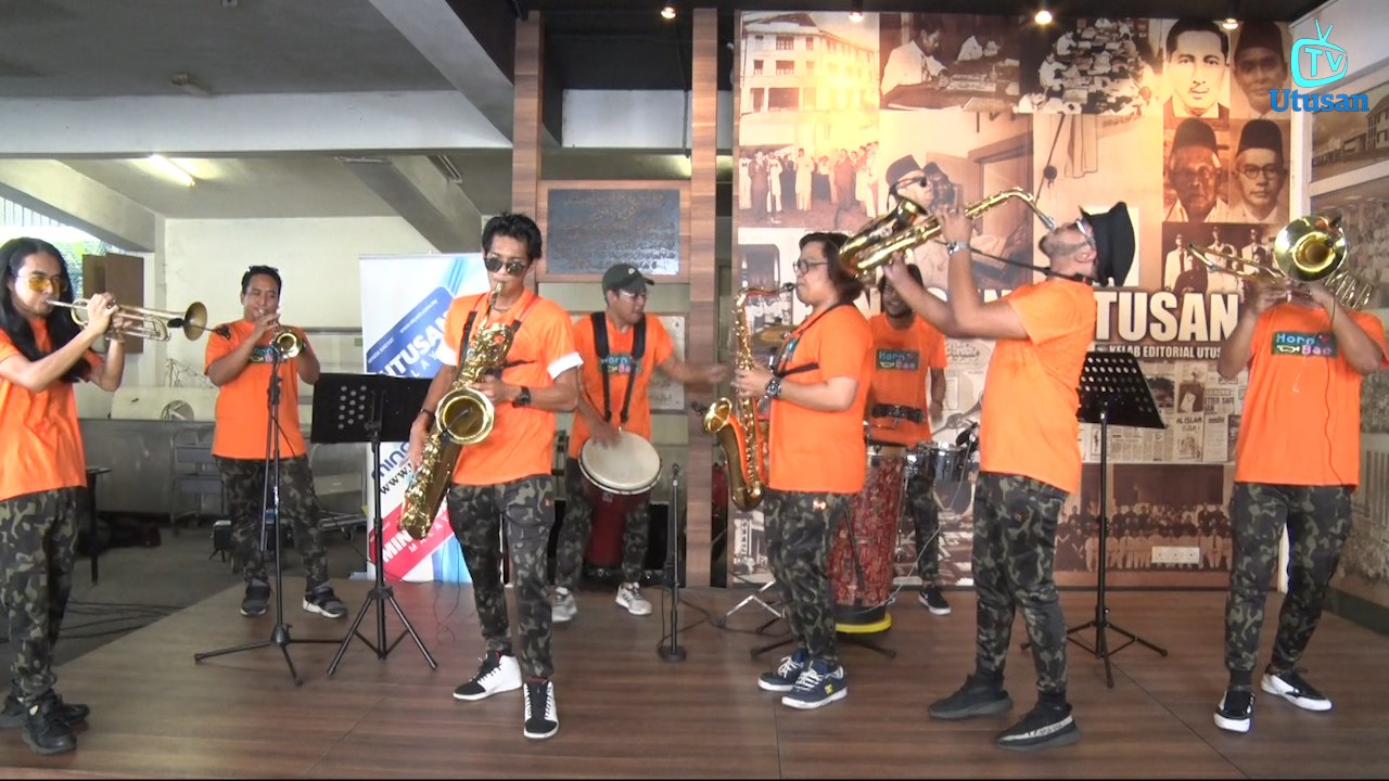 HAPPY - HORNBAE BRASSBAND