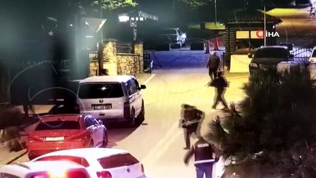 Denizli polisi 29 kişilik suç örgütünü çökertti... Özel harekat destekli baskın anı kameraya böyle yansıdı