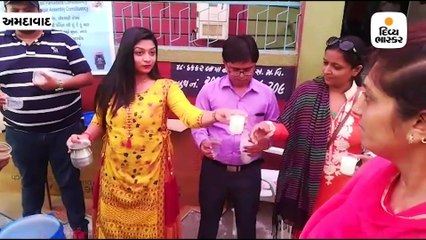 અમદાવાદ પૂર્વમાં ગરમીમાં મતદાન કરવા આવતા મતદારોને છાશનું વિતરણ