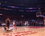 لقطة: كرة سلّة: سلّة ثلاثية لدورانت بالتزامن مع صافرة نهاية الشوط الأول
