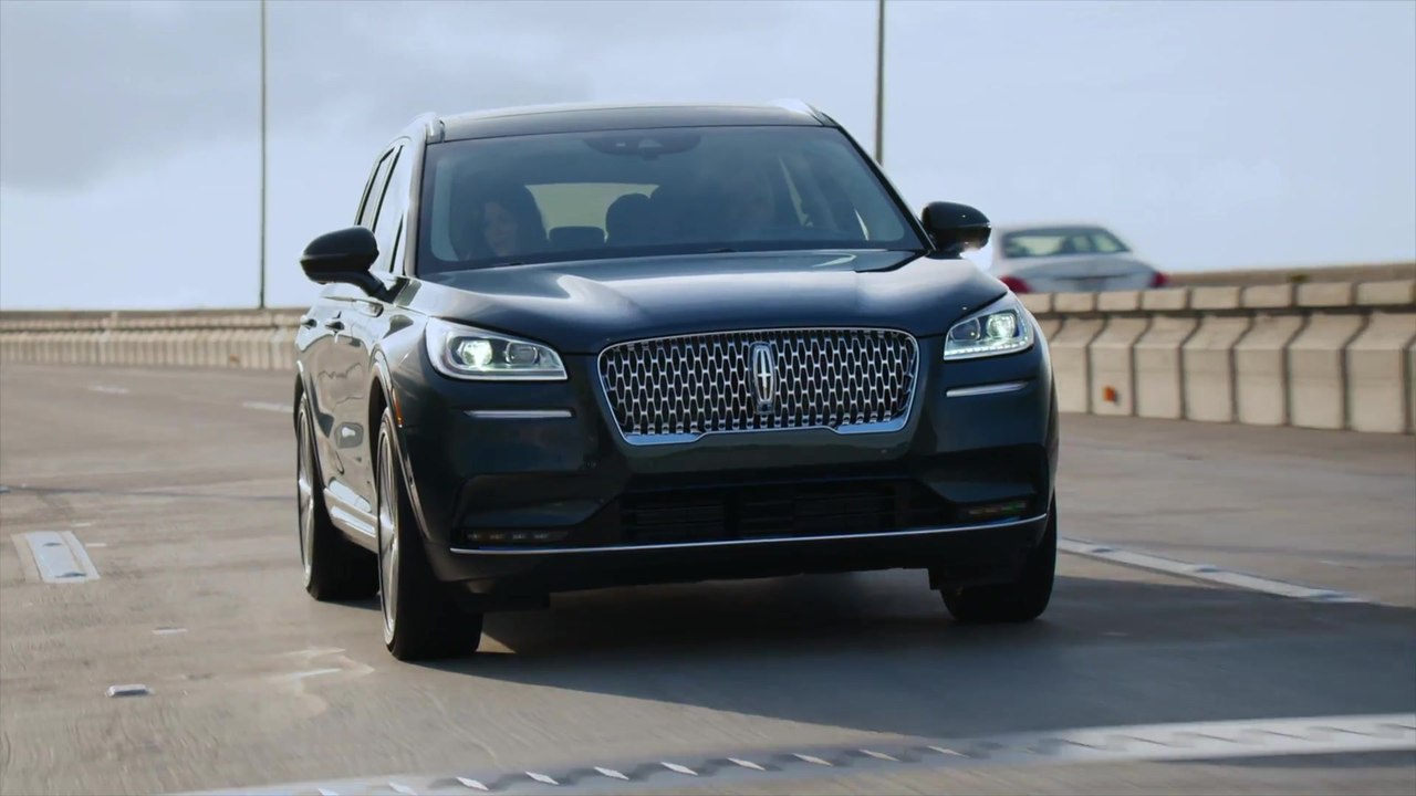 2020 Lincoln Corsair Driving Video