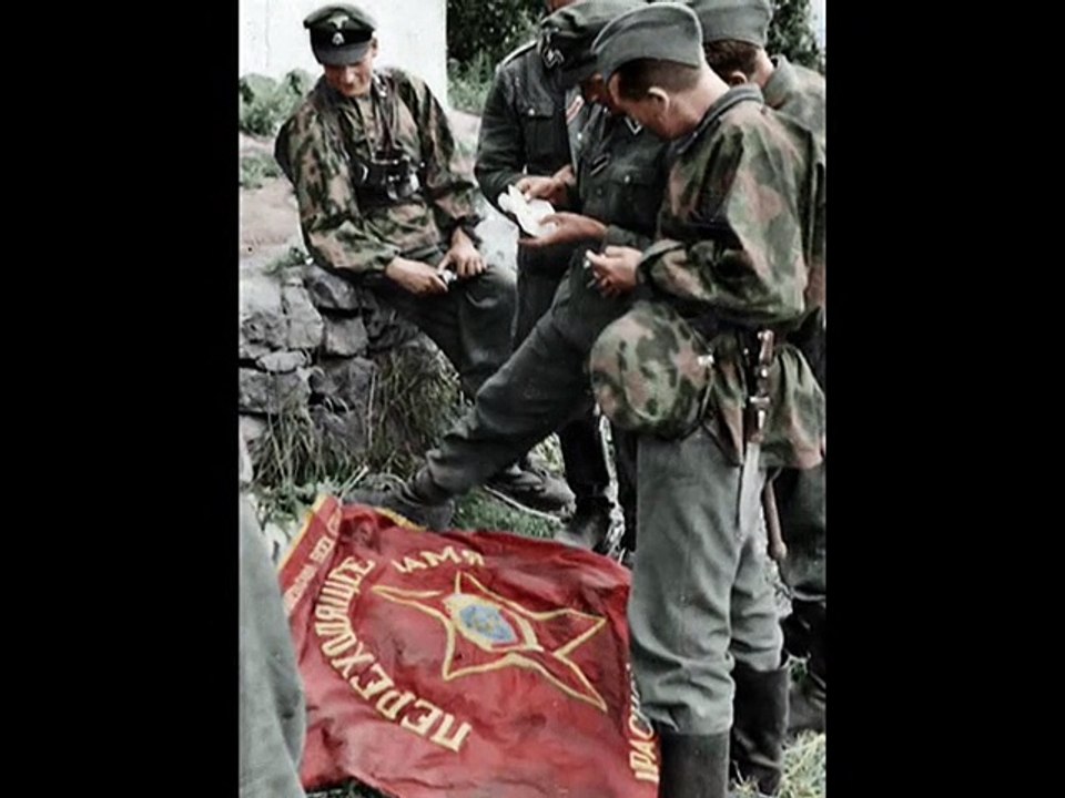 VERRATEN UND ZUM TODE GELIEFERT