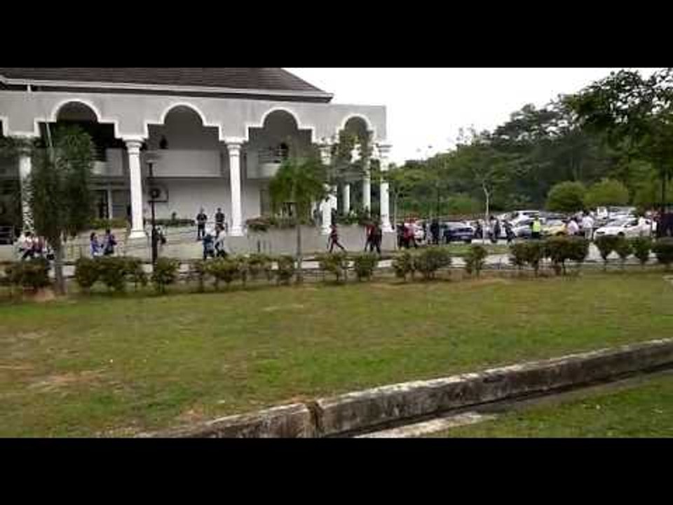 Ketibaan dua saspek pembunuhan Kim Jong Nam tepat jam 0935 pagi.