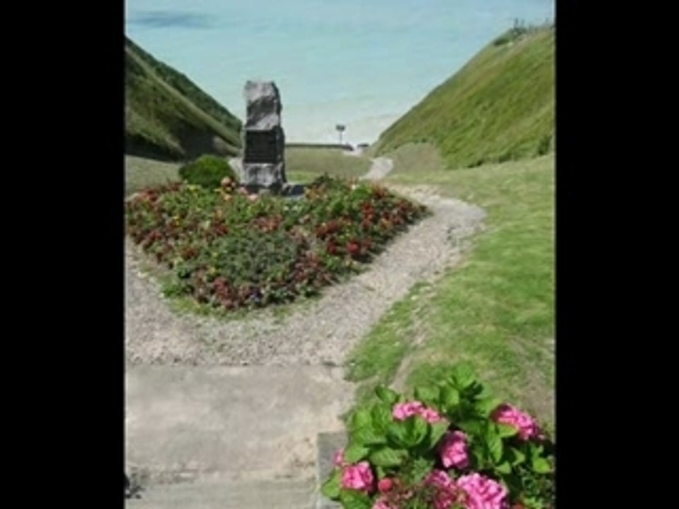 location saisonnière vue exceptionnelle sur mer et falaises