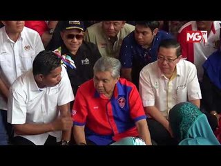 Zahid Hamidi melawat banjir di Pulau Pinang
