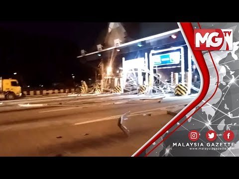 TERKINI : Bumbung Plaza Tol Bukit Raja Roboh!