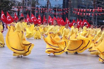 Yurtta 23 Nisan Coşkusu