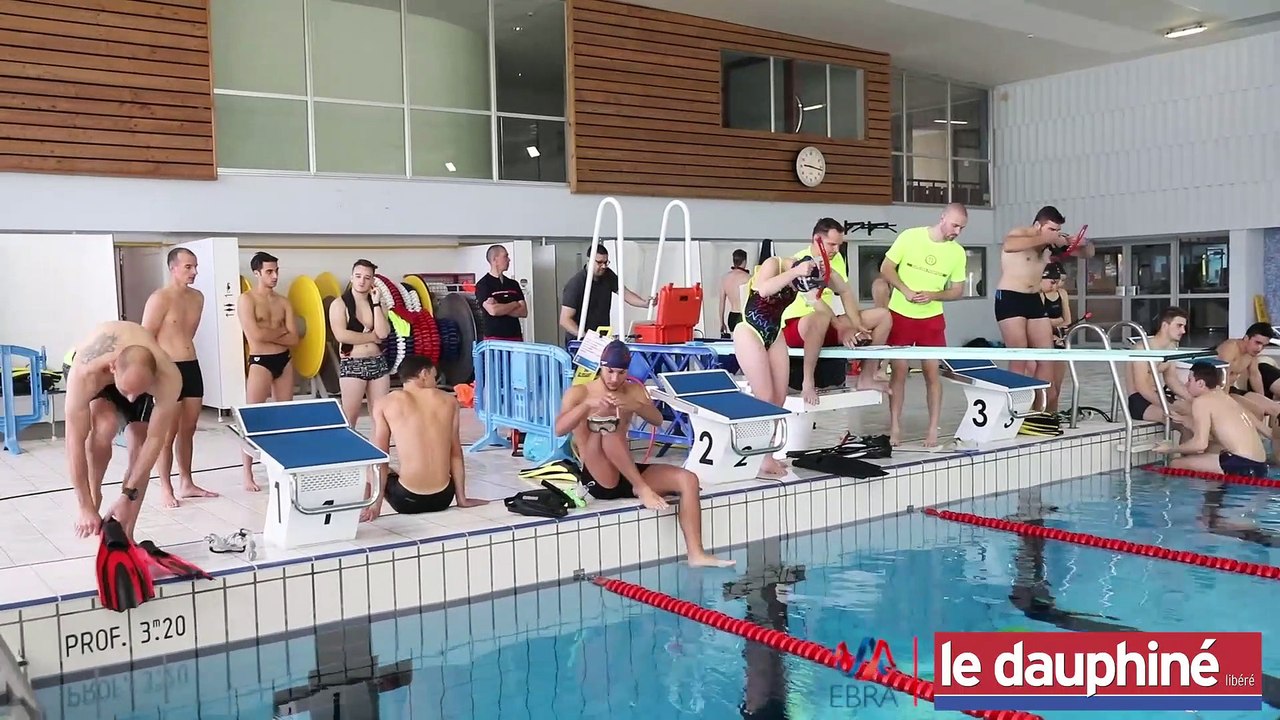 Formation BNSSA des sauveteurs aquatiques à la piscine de Buisson Rond à Chambéry