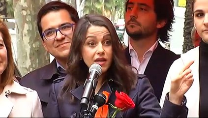 Arrimadas: "Lo que no somos es el partido que se arrodilla ante personas que dan un golpe de Estado"