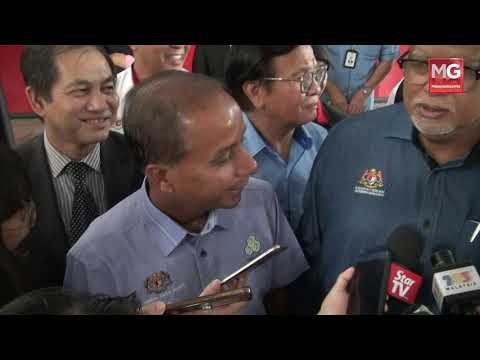 TERKINI : Isteri Mat Sabu Rasmi Kapal Perang! “Saya Tak Tahu, Tiada Maklumat - Mahfuz Omar