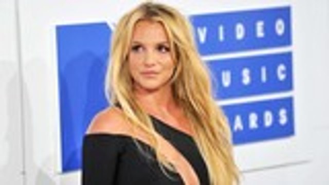 Britney Spears Fans Protest in LA, Demand Pop Star Be Released From Treatment Facility | Billboard News