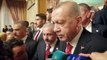Cumhurbaşkanı Recep Tayyip Erdoğan, kabine değişikliğine ilişkin sorulara 'Eğer bir değişme gerekiyorsa, gerektiği zaman onu zaten yaparız ama birilerinin siparişi üzerine ben kabine değişikliğine hiç bir zaman gitmem. Böyle bir adetim yok'