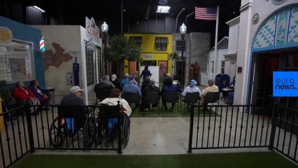 Video | Alzheimer hastaları için geçmişe götüren 'hatıra köyü' kuruldu