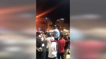 بالأعلام وأغاني بيكا.. احتفالات في ميدان التحرير بنتيجة الاستفتاء