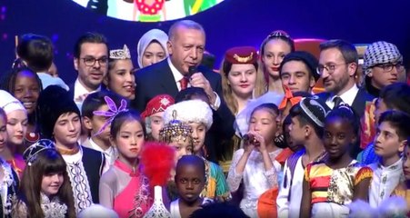 Cumhurbaşkanı Erdoğan'ın Çocuklarla Düeti Sosyal Medyaya Damga Vurdu