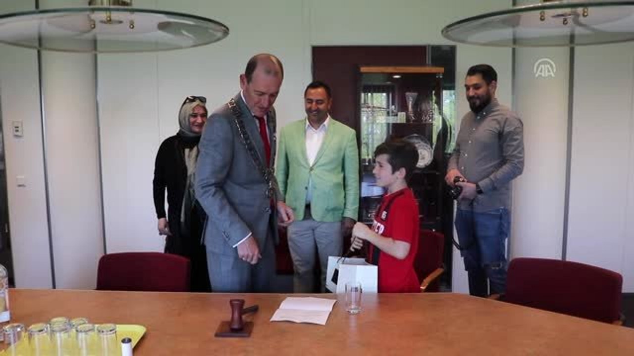 23 Nisan Ulusal Egemenlik ve Çocuk Bayramı Münasebetiyle Kutlamalar Yapıldı - Amsterdam