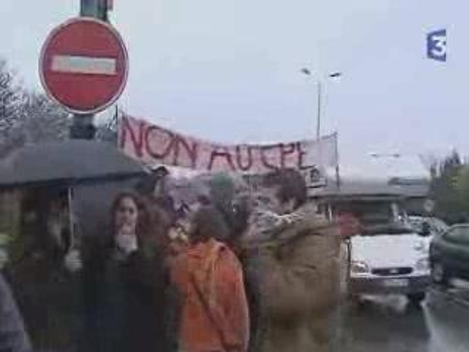 JT Fr3 - Blocus de Poitiers le 6/04