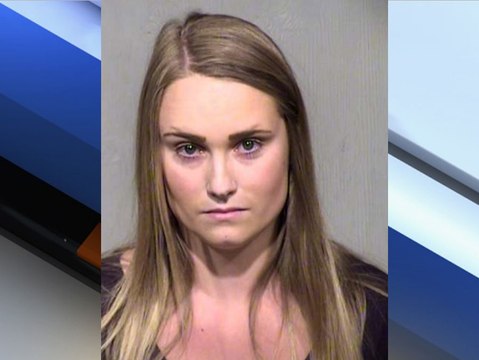 PD: Nanny accused of stealing $5,300 in clothes & gift cards - ABC15 Crime