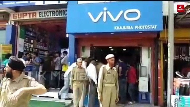 Theft in mobile shop at Chadwal Hiranagar Caught on CCTV Camera